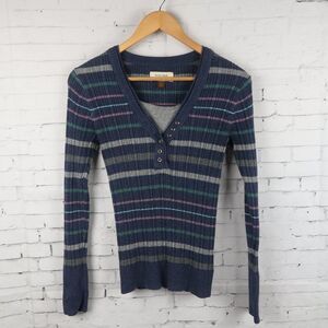SONOMA BLUE WITH MULTI COLOR STRIPE RIBBED V NECK LONG SLEEVE TOP SIZE SMALL